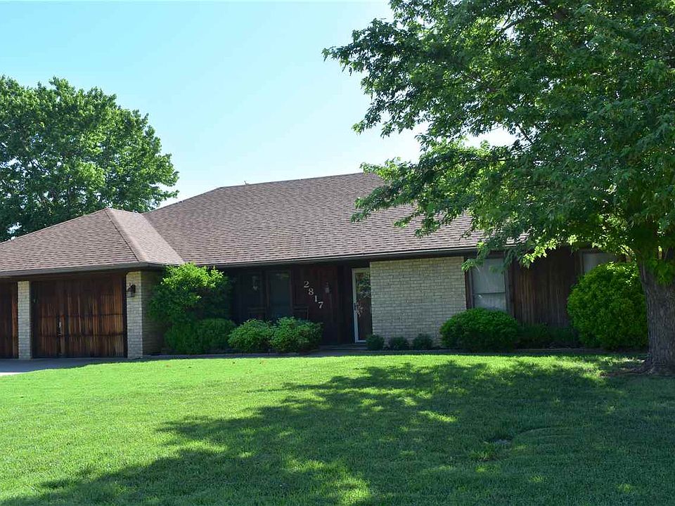 1st image of 2817 N Keller Dr