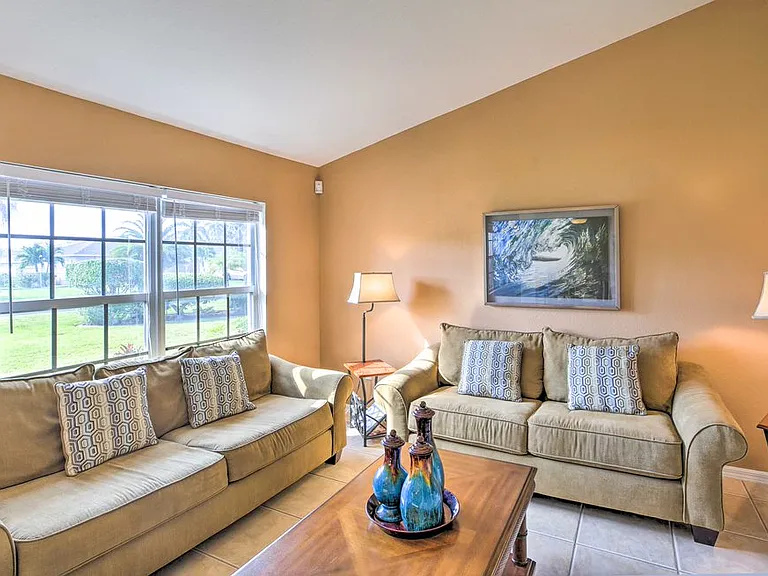 3223 SE Santa Barbara Pl #4 — Photo 15