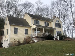 85 McVeagh Rd, Westbrook, CT 06498