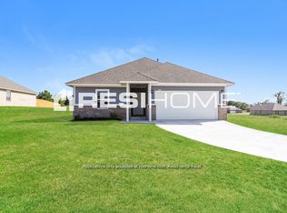 1230 Lakeview Dr, Edmond, OK 73034