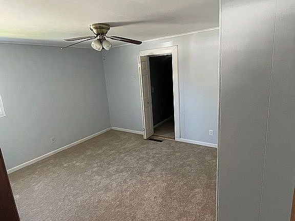 4th image of 2923 Fitzwater Dr