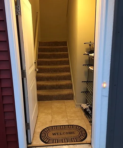 Entrance for second floor
