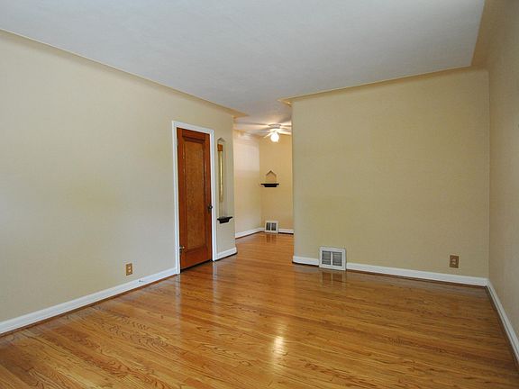 5th image of 3401 Lawn Ave Floor 1