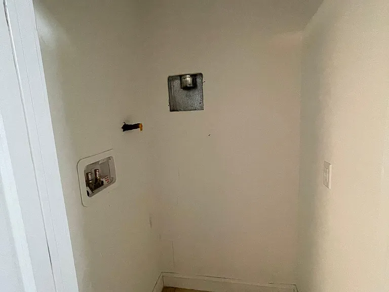 31 Wiltshire Ln #1 — Photo 8