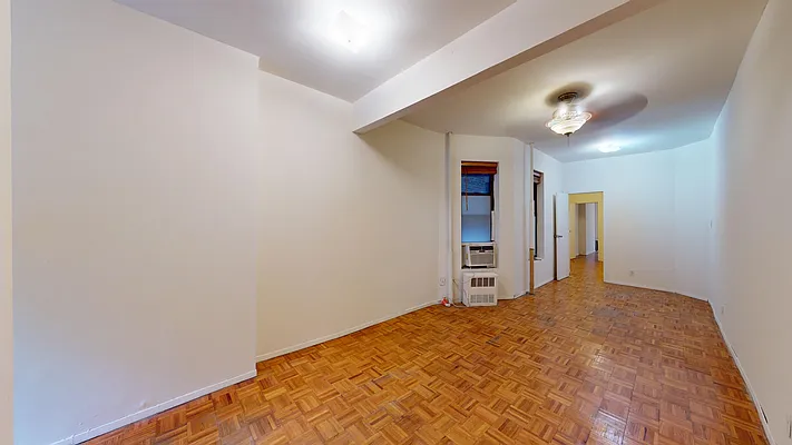 Rented by Bond New York | media 1