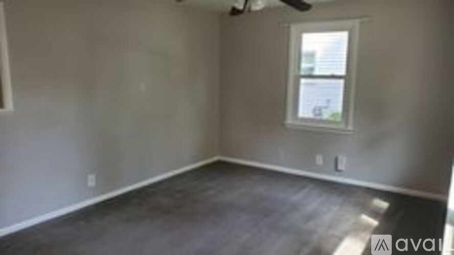 2nd image of 15 Mary Ann Ct