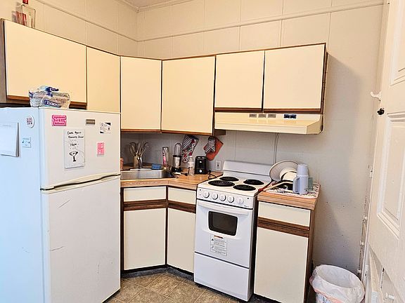 5th image of 301 S Church St #2