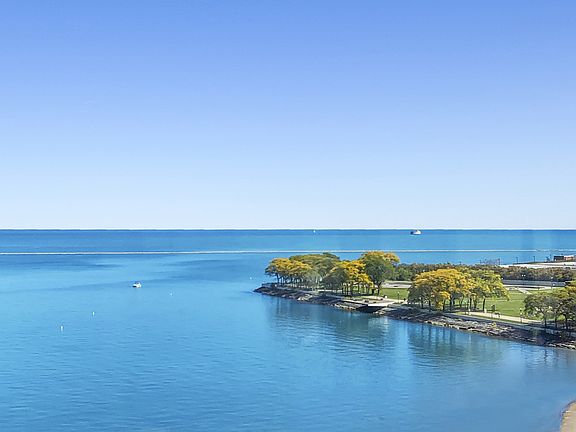 5th image of 600 N Lake Shore Dr APT 812
