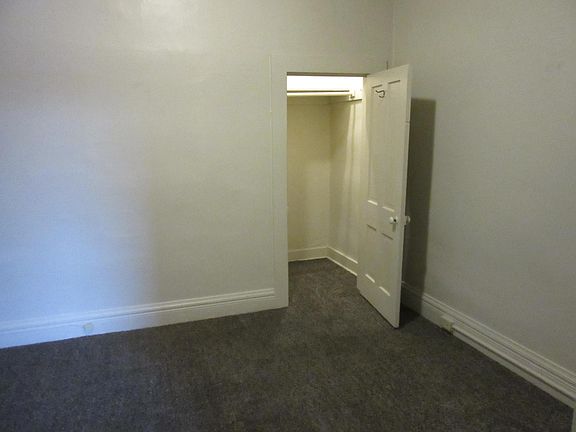 2nd image of 1534 1/2 Main St