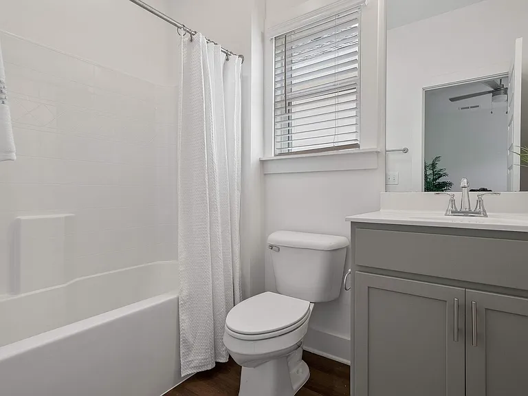 137 Huntley Dr — Photo 18