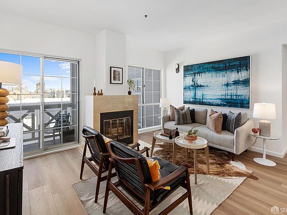 5th image of 1930 Eddy St APT 303