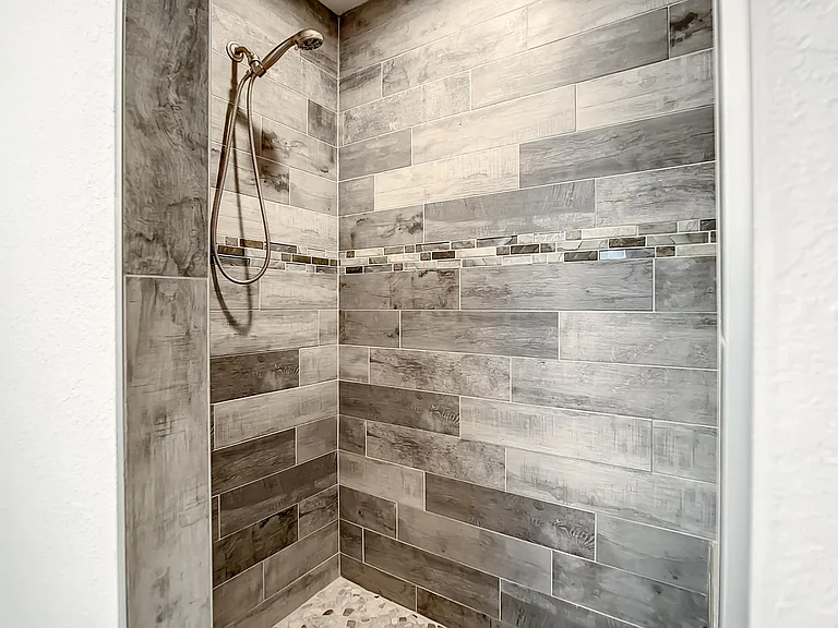 14120 Banos Ave — Photo 25