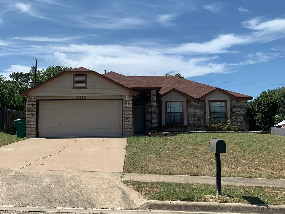 307 Eichelberger Dr