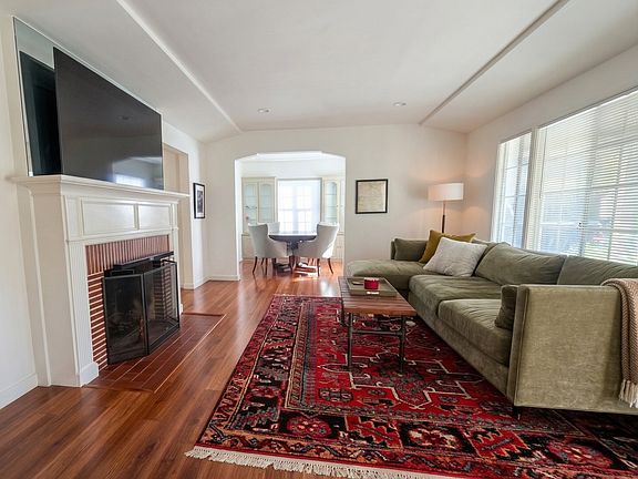 2nd image of 4332 Sunnyslope Ave