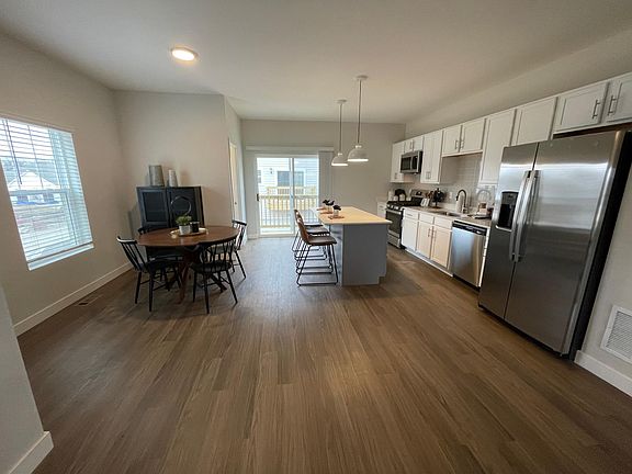 2nd image of 8916 Archer Ave #3N