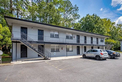 1079 Saint Clair St #6 Photo 1
