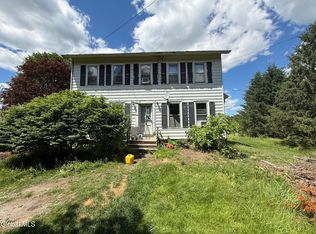 10 Wyomanock Road, Stephentown, NY 12168