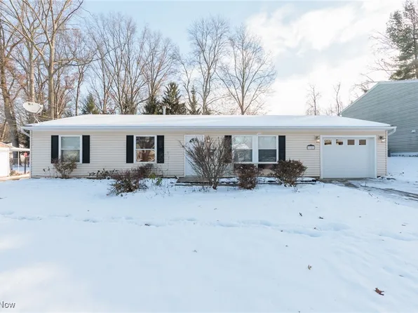 3757 Seneca St, Stow, OH 44224