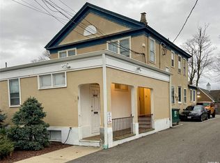 15 Greeley Ave, Sayville, NY 11782