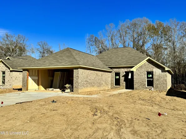 535 Silver Hl, Pearl, MS 39208