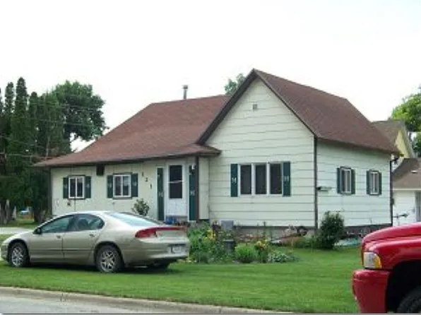 321 S Michigan St, Lake City, IA 51449