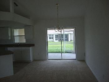 4th image of 4216 NE 22nd Pl