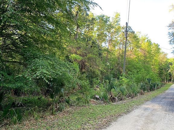 2nd image of 2306 NE Ancient Oaks Dr