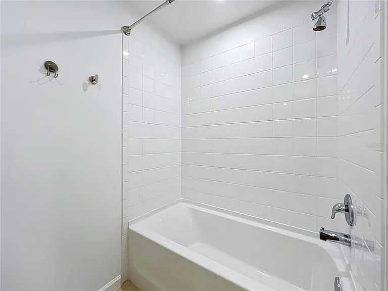 9848 Walkway Dr — Photo 39