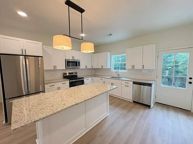 6901 Hunter Rd — Photo 5