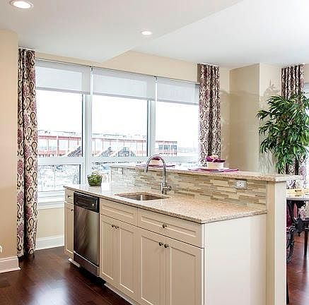 5th image of 252 N Columbus Blvd #415