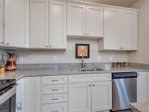 3rd image of 2720 Sartain St Unit 302