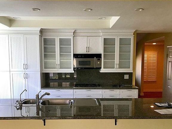 4th image of 510 Great Bend Dr