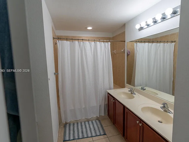 11403 NW 89th St #110 — Photo 24