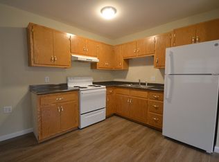 615 S 8th St APT 13, Deepwater, MO 64740