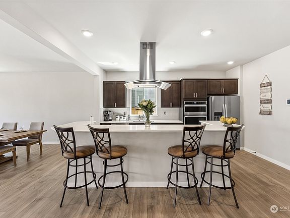 5th image of 18209 110th Avenue E