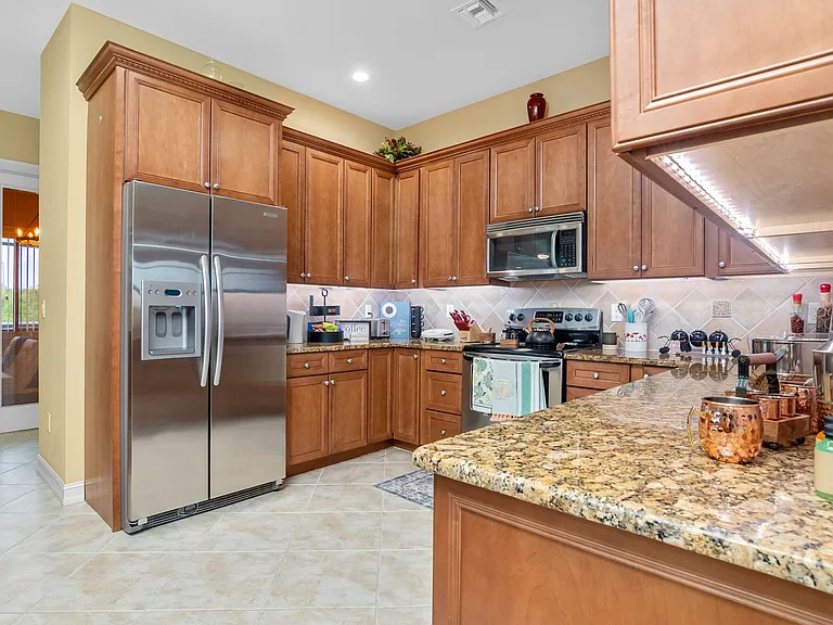 2169 NE 20th Lane Cpe — Photo 48