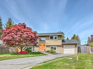 8817 Emerson Pl, Everett, WA 98208