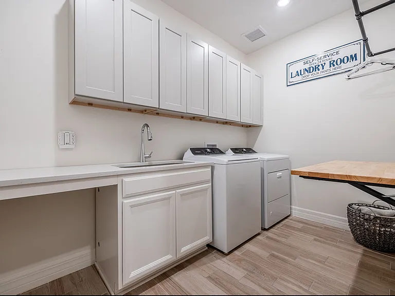16376 Palmetto St — Photo 33