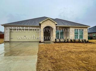 655 Excelsior Dr, Waxahachie, TX 75165