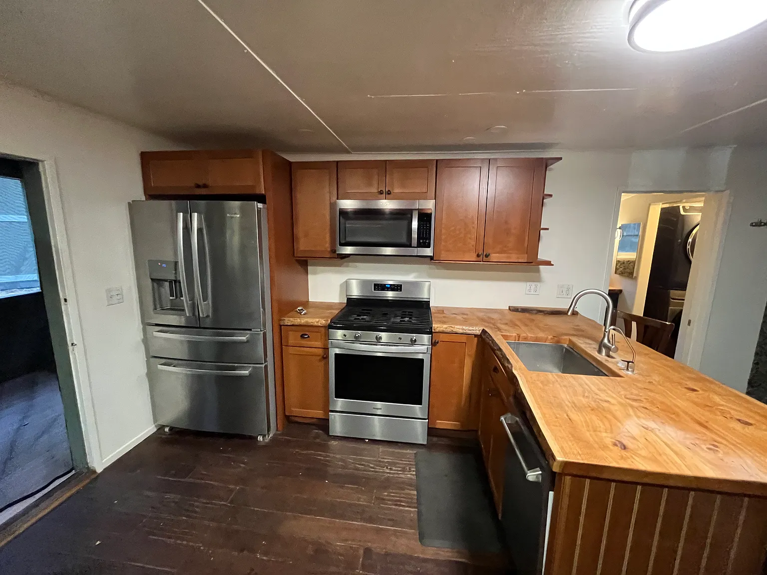 2 bed, 950 sqft, $3,800 — Photo 4