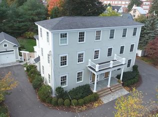 225 High St #A, Newburyport, MA 01950
