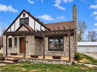 530 E Center St, Mount Vernon, MO 65712