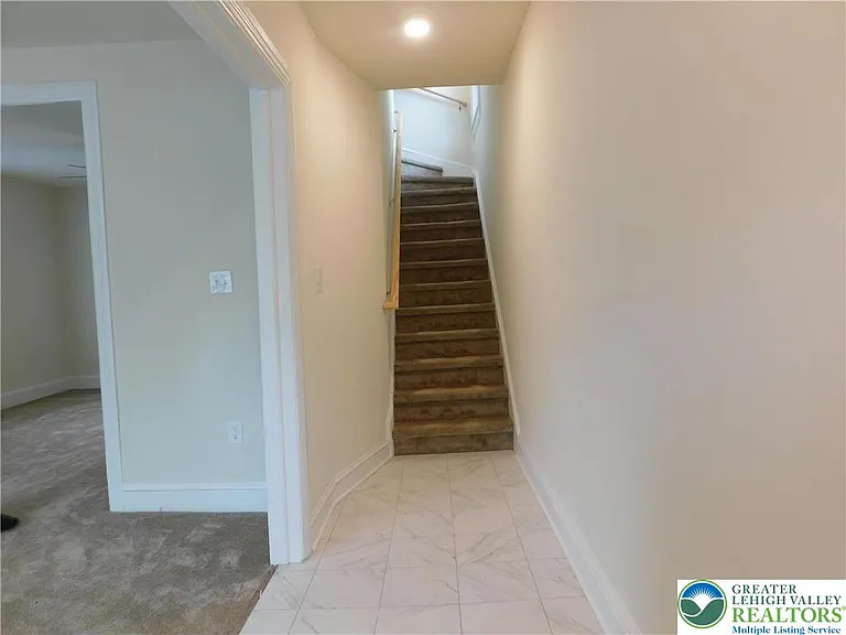 68 W Union Blvd — Photo 4