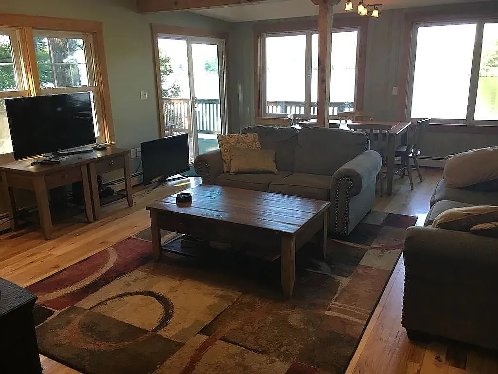 532 Brackett Rd — Photo 4