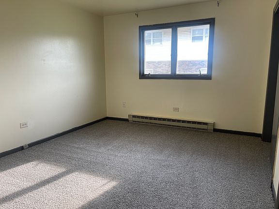 5th image of 358 W Bethel Dr APT 2