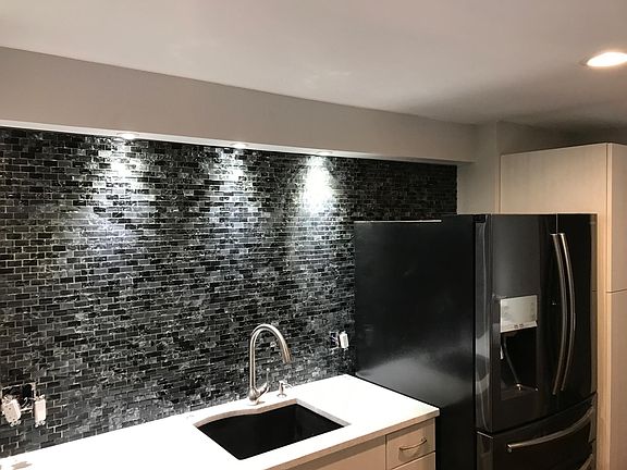Glass tile backsplash