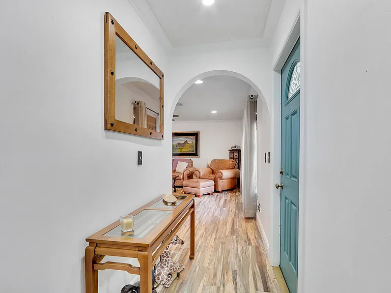 5140 Laird Ln — Photo 6