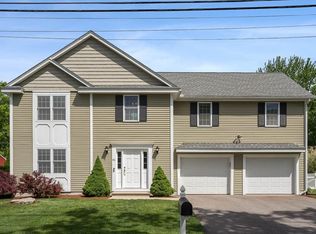 61 Cornelie Rd, Methuen, MA 01844
