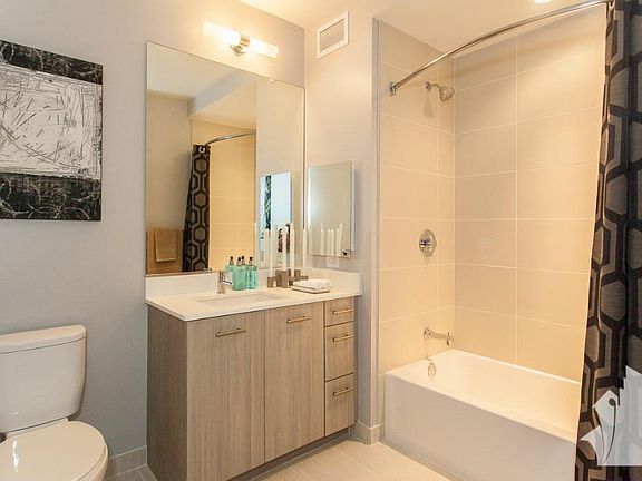 2nd image of 25 E Randolph Dr #2512