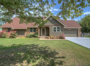 6051 E 165th St S, Bixby, OK 74008